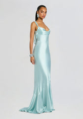 Vinicia Dress