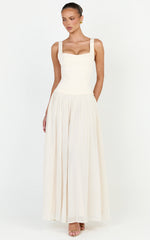 Amoura Maxi Dress
