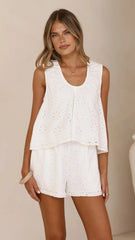 Vika Top - White Flower Embroidery