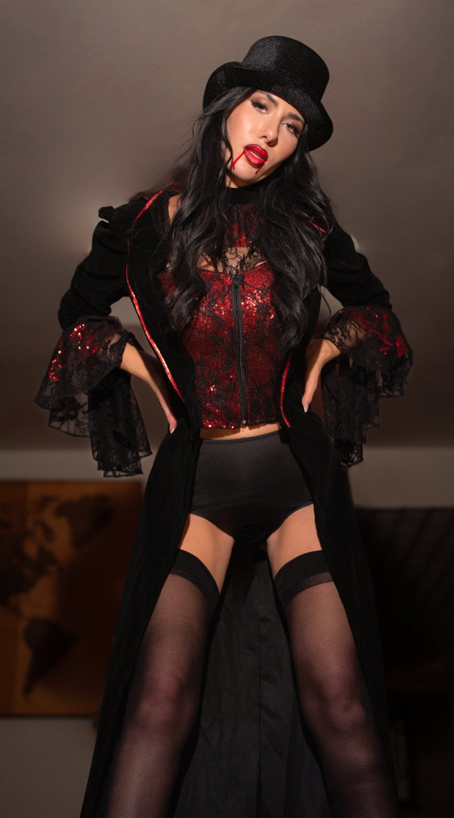 Lusty Lace Vampire Costume - Image 4