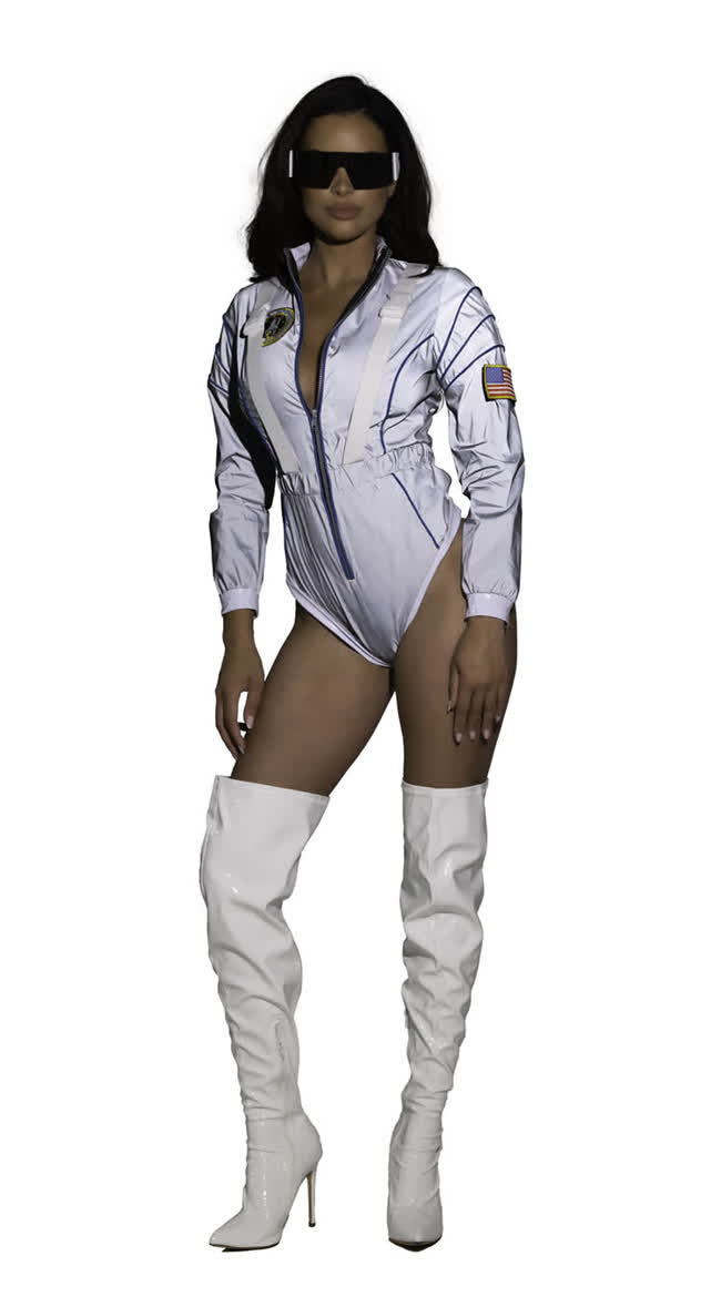 Alluring Astronaut Costume - Image 4