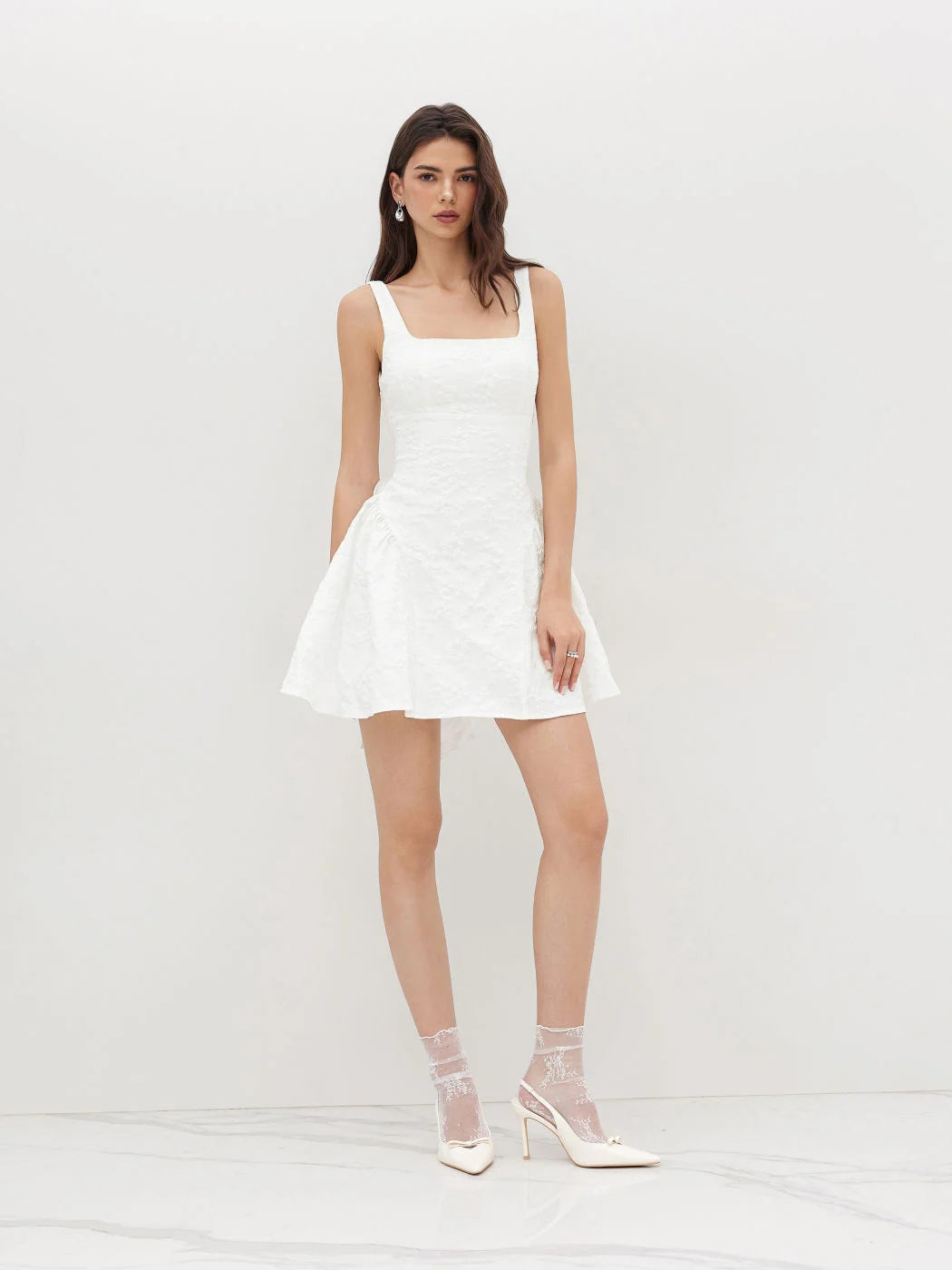 Jacquard U-neckline Floral Backless Bowknot Mini Dress In White