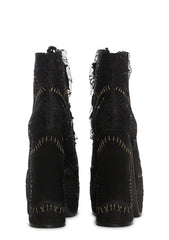 Lover’s Duet Platform Boots - Black