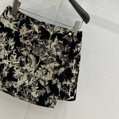 CD 25 Print Short Black Gold Jacquard fabric